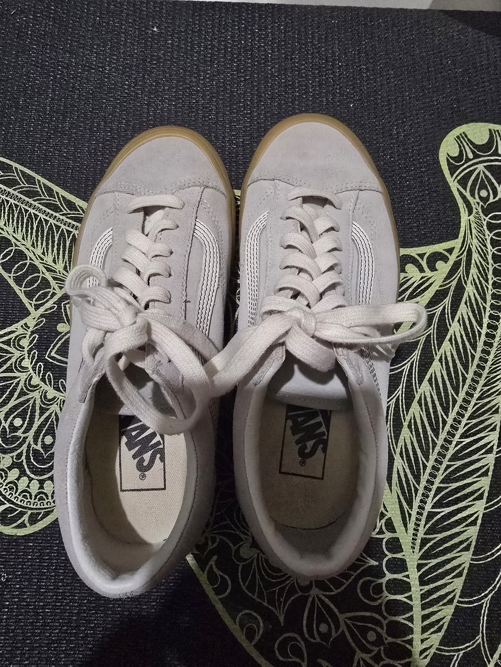 Vans Women's Suede Classic Sneakers in Light Gray with Gum Sole